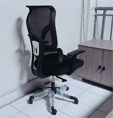 Office Chair: Office High Back Swivel Seat image 3