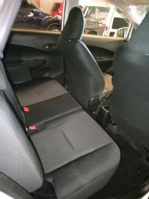 Toyota Ractis pearl white 🤍 image 2