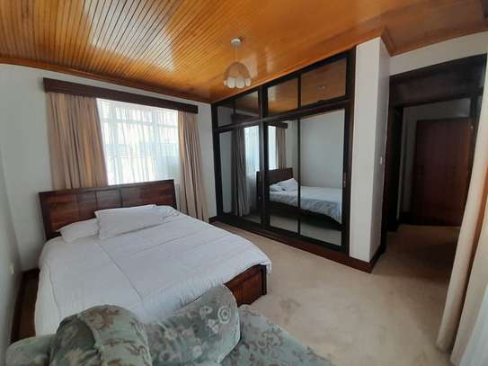 5 Bed House with En Suite in Kileleshwa image 3