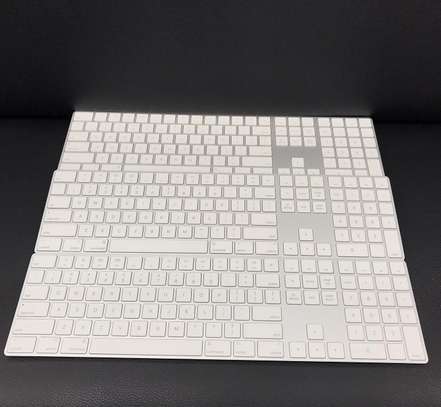 Apple Magic Keyboard 2 Wireless Rechargeable- Silver image 2