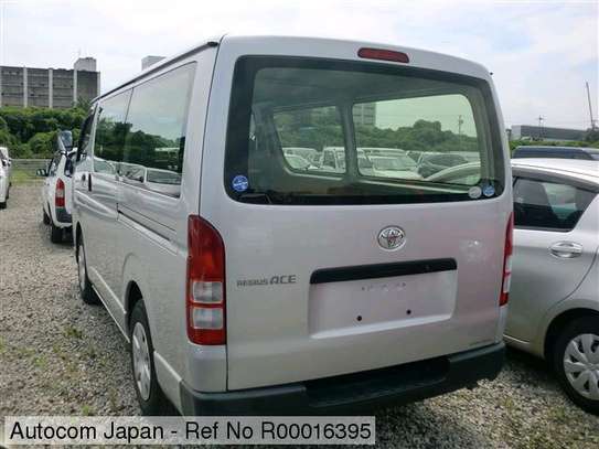 Toyota hiace auto petrol (coast motors) image 6