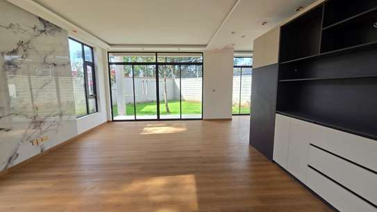 5 Bed House with En Suite in Lavington image 25