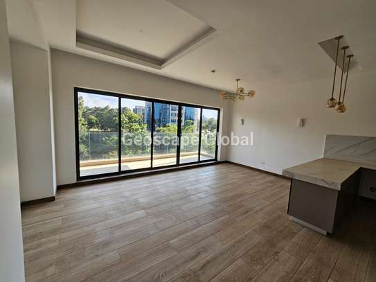 2 Bed Apartment with En Suite in Rosslyn image 6