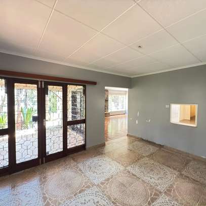 4 Bed House with En Suite at Kyuna image 11