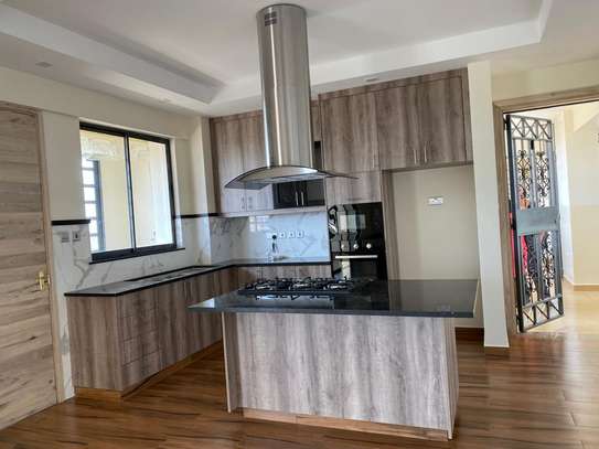 2 Bed Apartment with Swimming Pool in Kileleshwa image 7