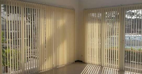 Window blinds image 1