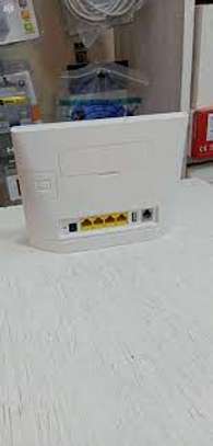 Huawei 4G B315 Faiba And Safaricom Router image 1