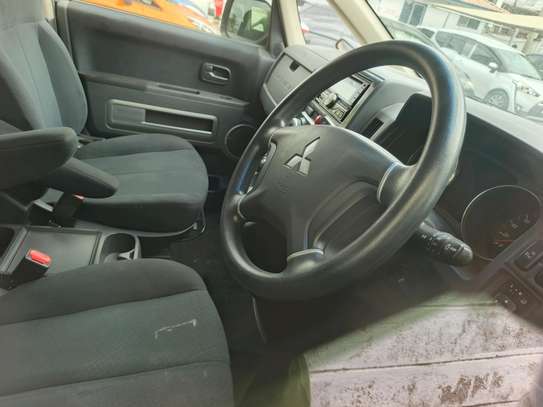 Mitsubishi Delica D5 image 37