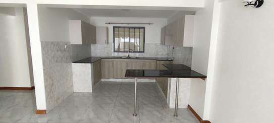 Serviced 2 Bed Apartment with En Suite in Westlands Area image 16