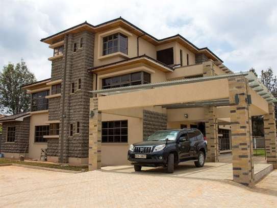 6 Bed House with En Suite in Karen image 1