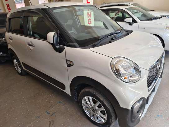 Toyota Pixis 2019 white 650cc image 2