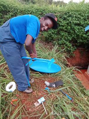 DSTV INSTALLER (PREMIUM DECORDER AVAILABLE) image 1