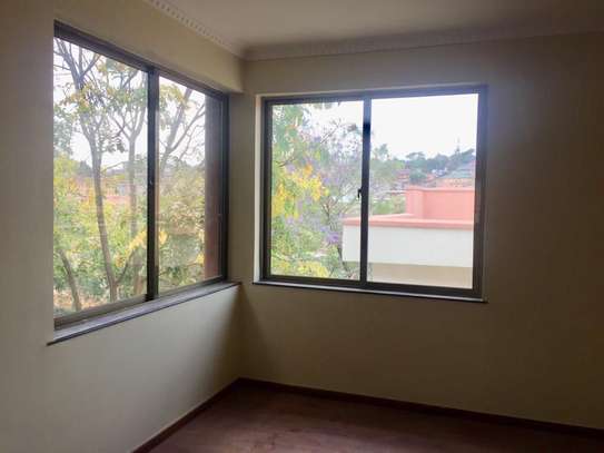 5 bedroom townhouse for sale in Lavington image 11