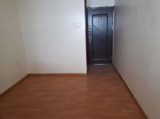 3 bedroom apartment master Ensuite available in kilimani image 11