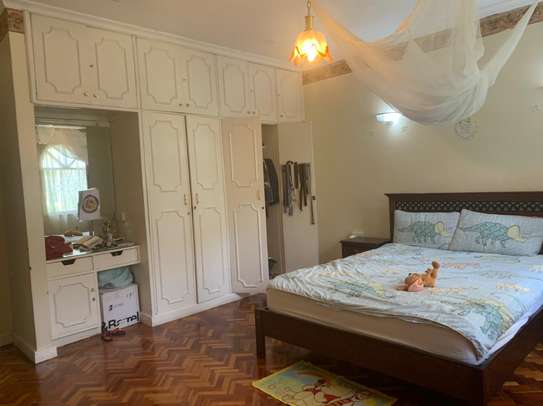 4 Bed House with En Suite in Runda image 14