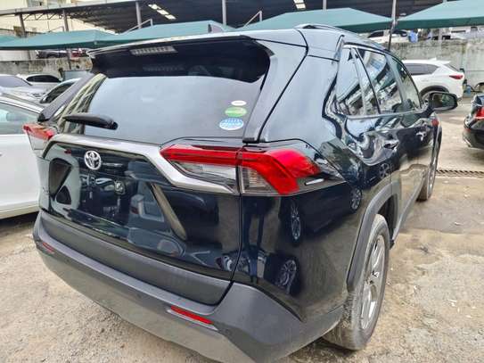Toyota RAV4 2019 Sunroof black image 6