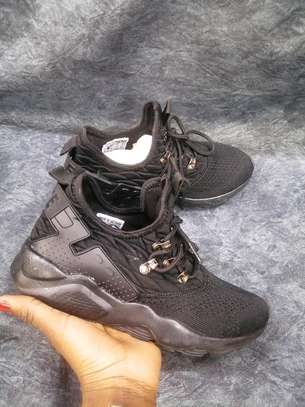 Black huarache sneakers image 1