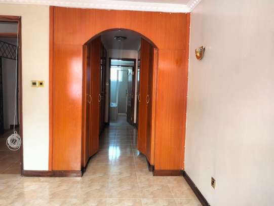 4 Bed Townhouse with En Suite in Kileleshwa image 5
