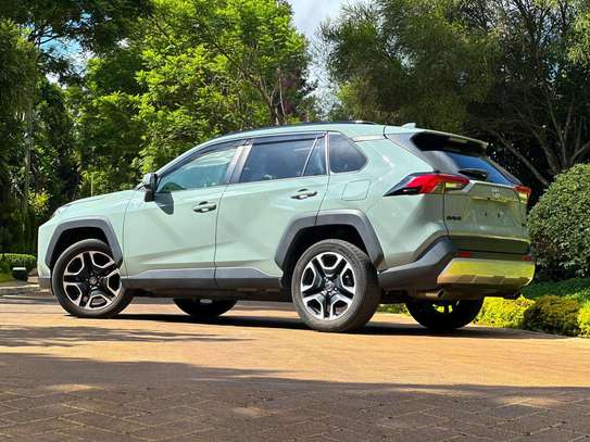 Toyota RAV4  Adventure hybrid 2019 Green image 3