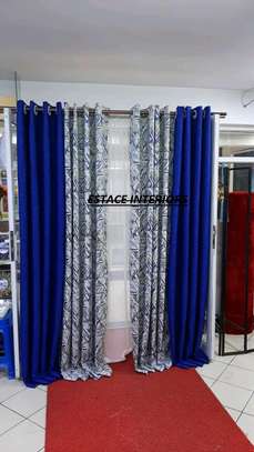 :PLAIN BLUE AND PRINTED CURTAINS image 12