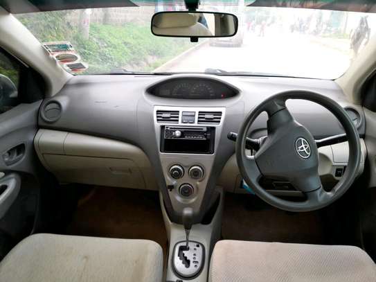 Toyota Belta image 5