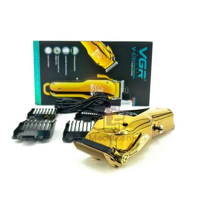 VGR V678 Rechargeable Full Size Professional Hair Clipper image 2