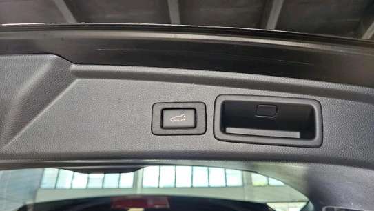 Subaru Forester non turbo black 2018 image 7