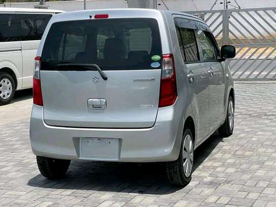 Suzuki wagon R silver image 5