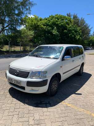 Toyota probox KDD white image 1