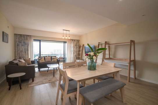 Furnished 2 Bed Apartment with En Suite in Riverside image 18