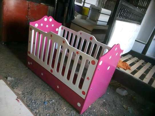 Baby cot/crib image 2