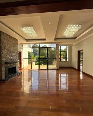 5 Bed Villa with En Suite in Karen image 2
