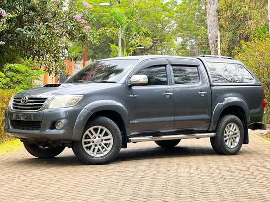 Toyota Hilux Invincible 2012 image 1
