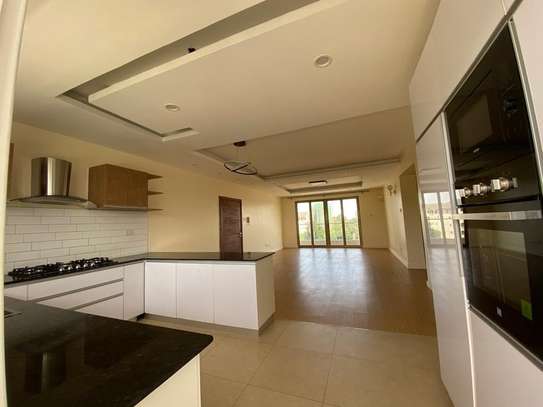 3 Bed Apartment with En Suite at Lavington image 19