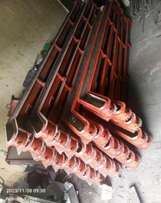 Fencing post moulds image 5