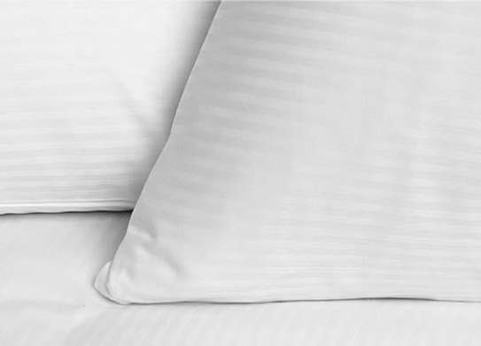 White pure cotton pillowcases image 1
