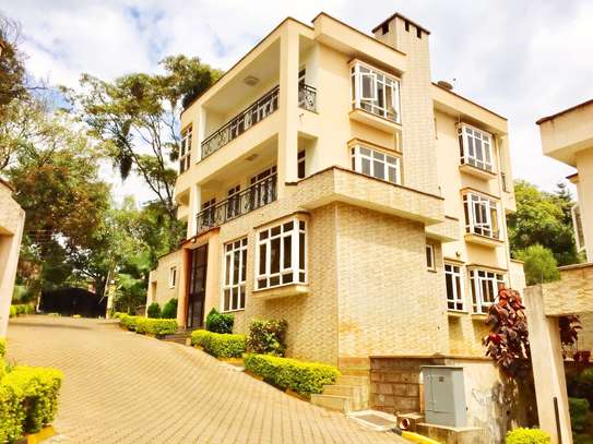 6 Bed Townhouse with En Suite at Lavington image 19
