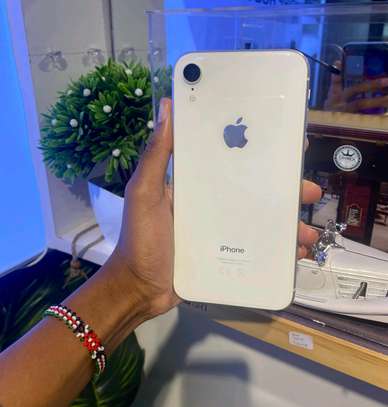 Iphone xr image 1