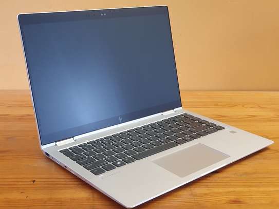 HP EliteBook 1040 G5 Core i7 16 GB RAM 512 GB SSD image 1