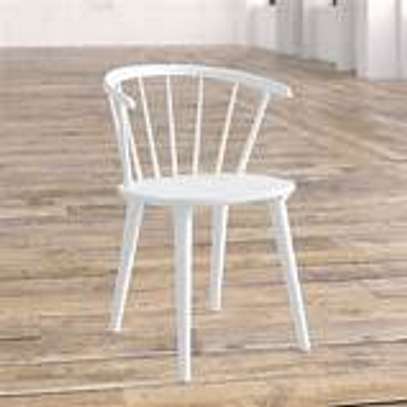 Home Chair: Modern Plastic Winsor Dining Chair image 1