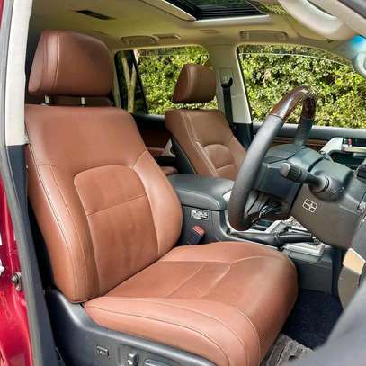 2016 Toyota Land Cruiser ZX V8 PETROL image 7