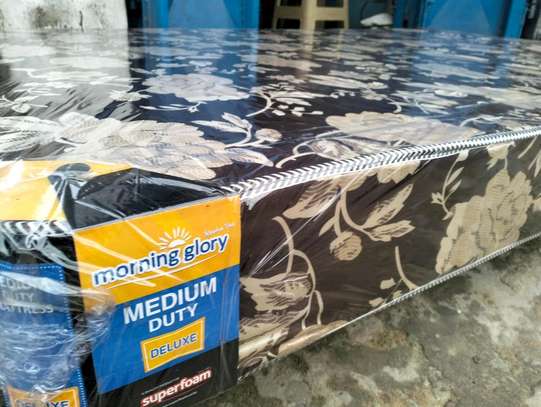 Foam medium duty mattress 4x6 delivery is free image 1