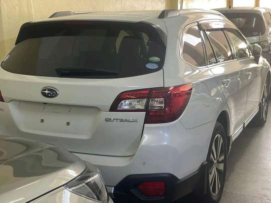 Subaru outback 2018model image 9