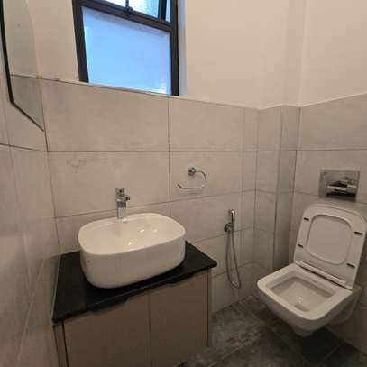 3 Bed Apartment with En Suite at The Crescent image 14
