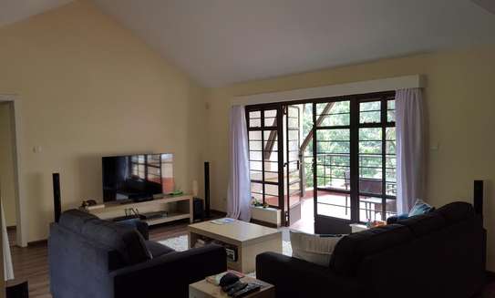 4 Bed House with En Suite in Rosslyn image 29