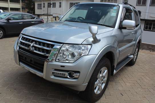 Mitsubishi Pajero V83W VR-I 2017 36,000 Kms image 1