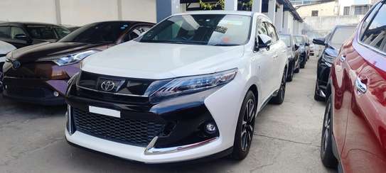 Toyota Harrier premium GR White 2018 image 4