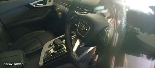 Audi Q7 2016 model image 5