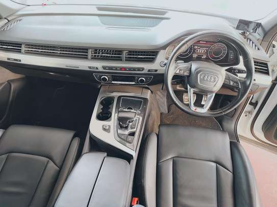 Audi Q7 TFSi 2016 sunroof white image 10