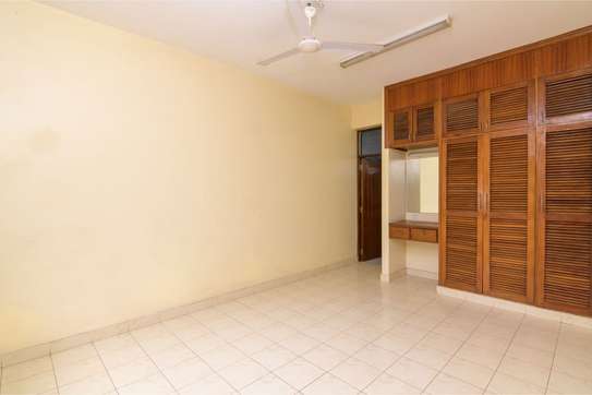 4 Bed Townhouse with Staff Quarters in Nyali Area image 8